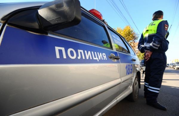 <br />
Неизвестные совершили разбойное нападение на автомобиль в Москве<br />
