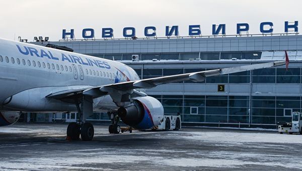 <br />
Пьяный авиапассажир напал на экипаж в новосибирском аэропорту<br />

